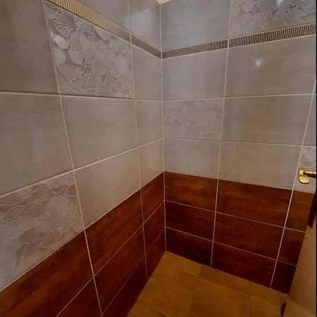 Lägenhet Emese Apartman *