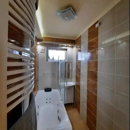 Lägenhet Emese Apartman